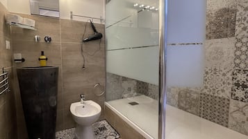 Shower, hydromassage showerhead, hair dryer, bidet