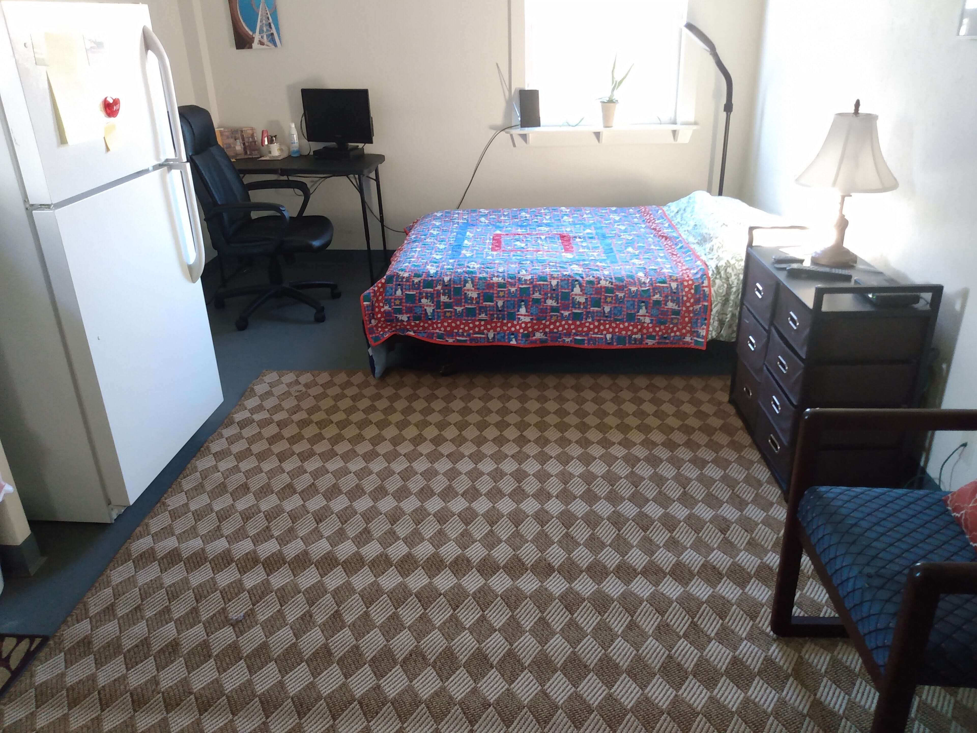 Private Studio in the country. Please don't book if you are here to hunt.