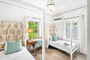 5 bedrooms, in-room safe, desk, iron/ironing board