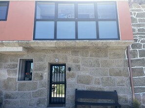 Exterior detail - House in the Ribeira Sacra (Castro Caldelas)