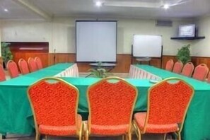 Meeting facility - OYO 3793 Cihampelas Hotel 2 (Bandung)