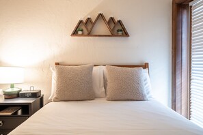 2 camere, una cassaforte in camera, una scrivania, ferro/asse da stiro