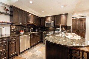 Fridge, microwave, oven, stovetop - Charming Corner Condo, fireplace, spa access, two steps to Vail Village  and  Lifts (Vail)