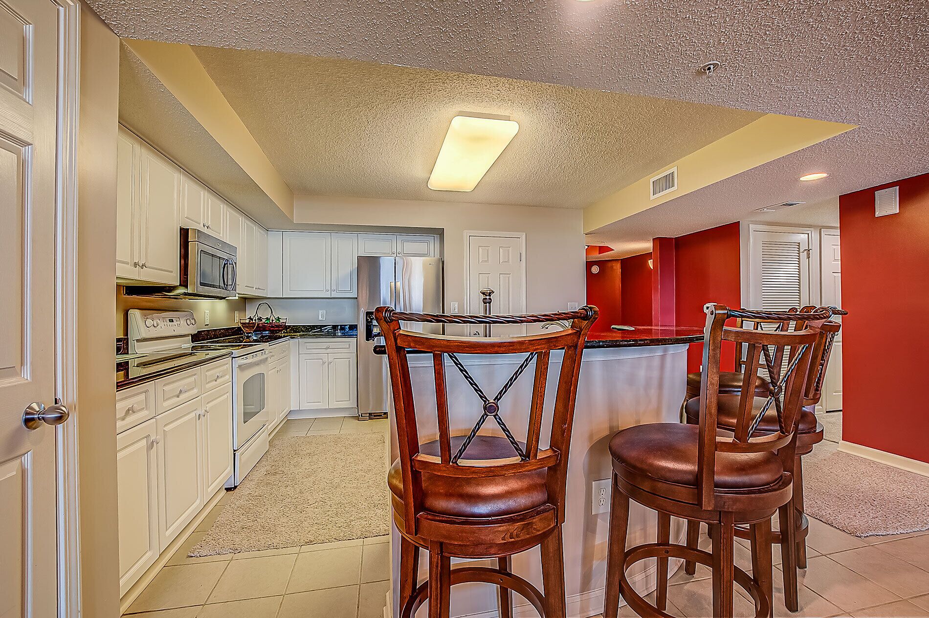 TOP FLOOR AMAZING PENTHHOUSE VIEWS 3 BALCONYS 4BR/4B ON INTRACOASTAL WATERWAY