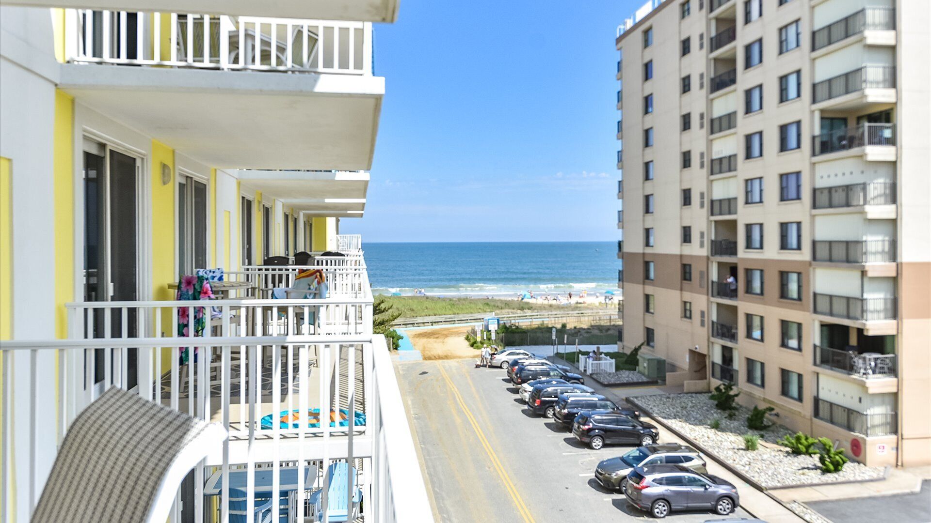 🏖️ Popular Adagio Ocean Front Building Indoor Pool Steps to beach 🏖️