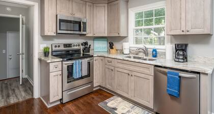 Mid Peninsula sleeps 8. Feels like home!