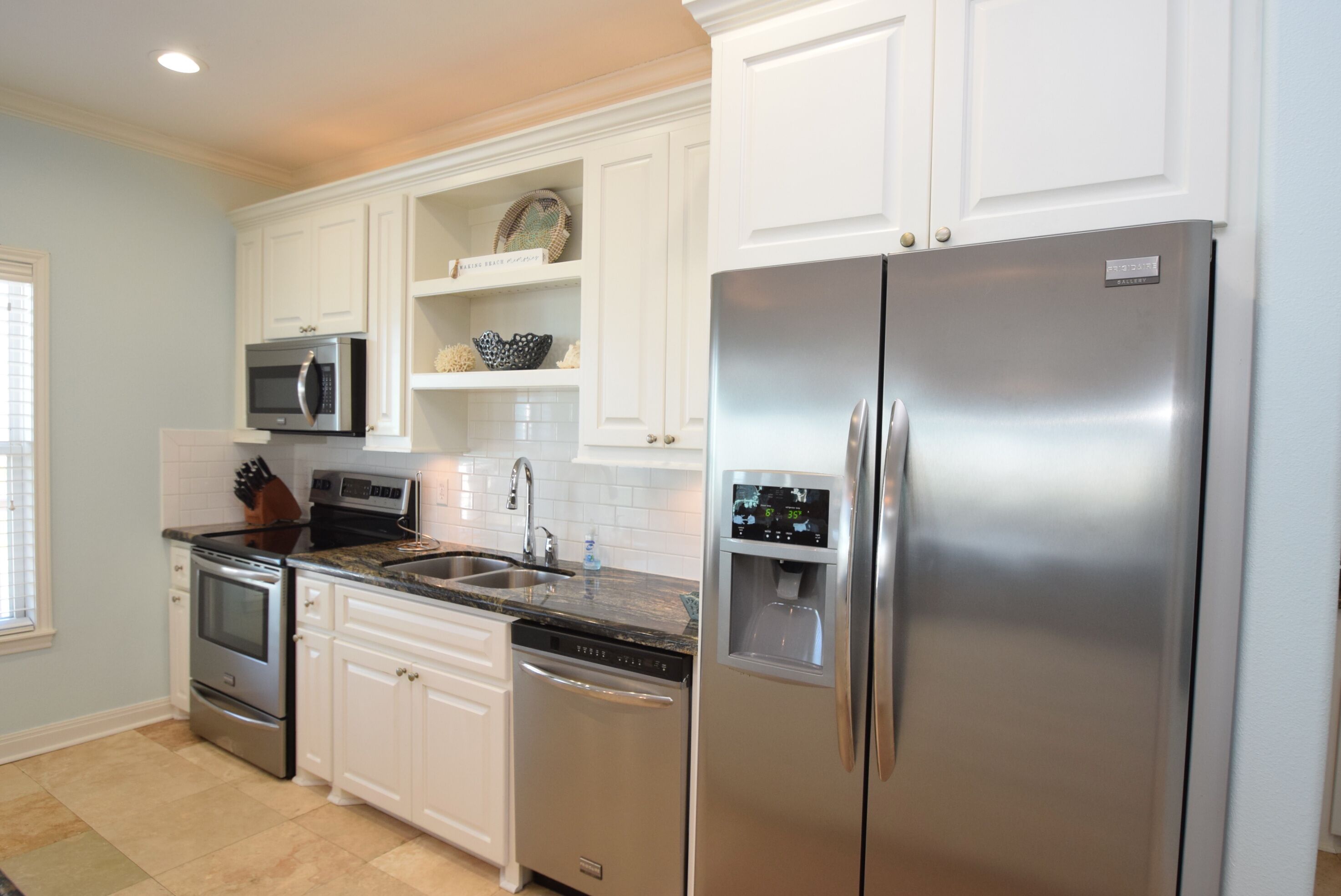 Sandy Bottoms~4 bedroom 2 bathroom~ steps away from the beach with great views!