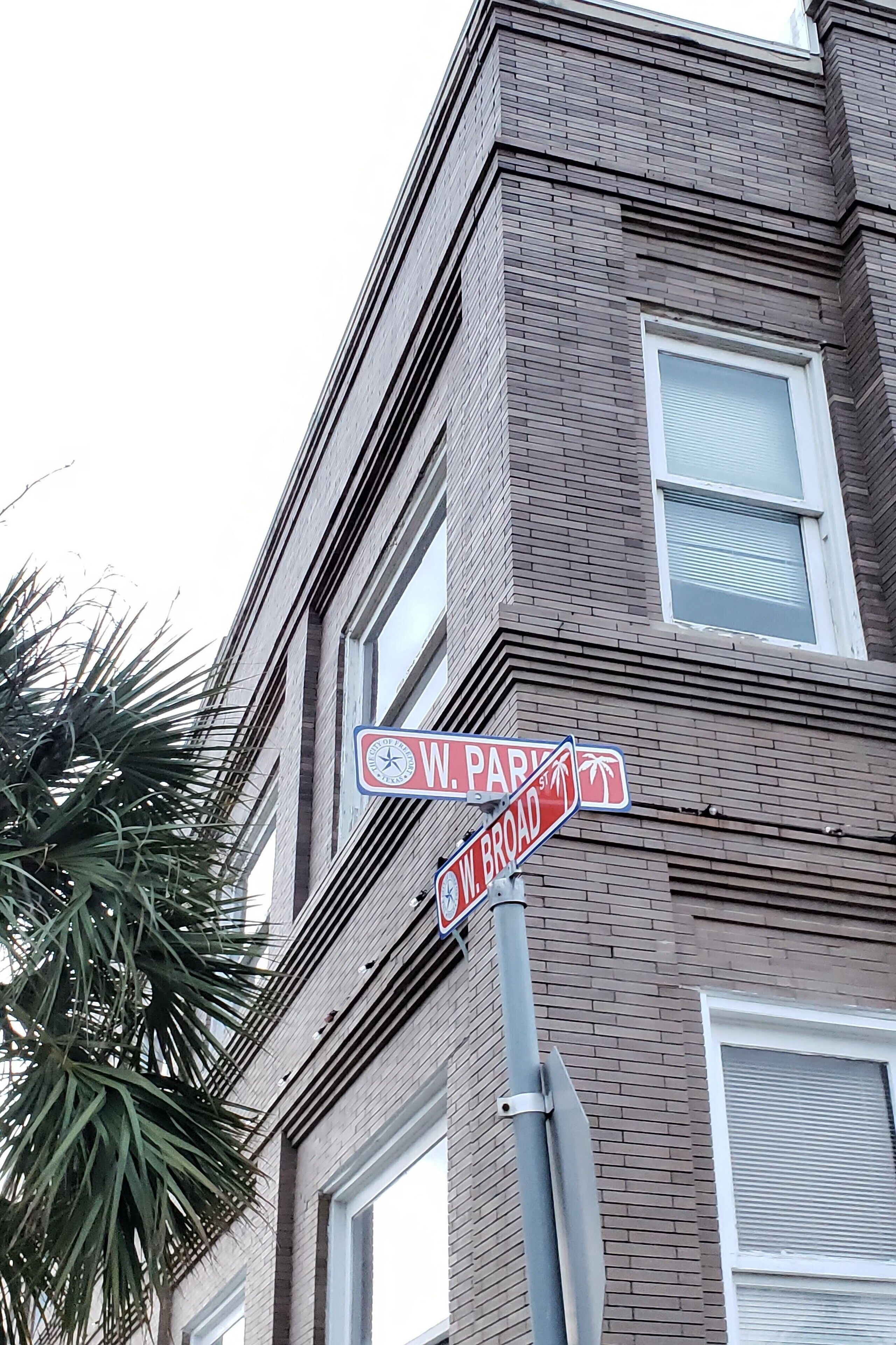Cozy Loft by the Sea