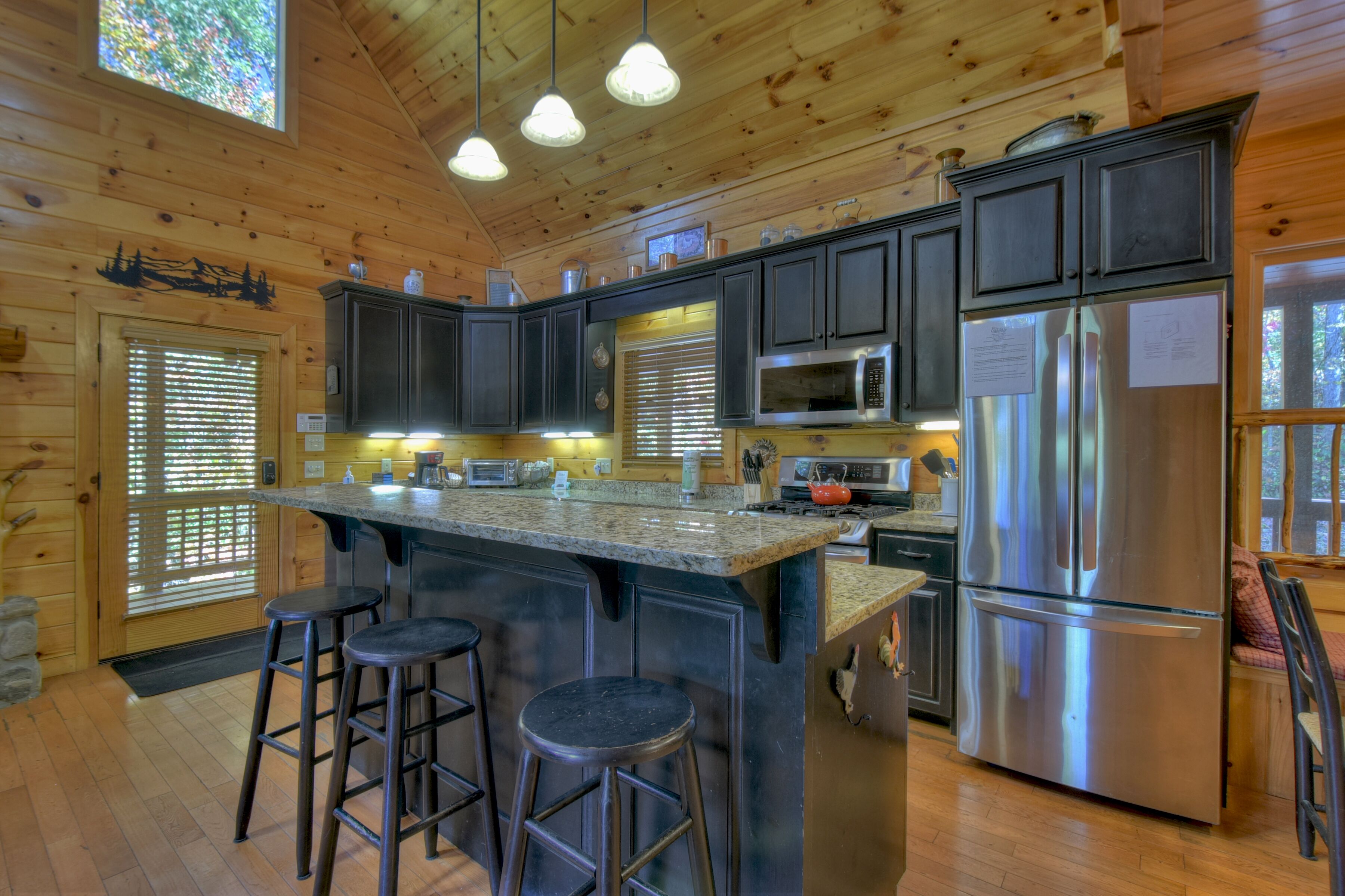 Enjoy the relaxing sunshine from hot tub near Ocoee River!