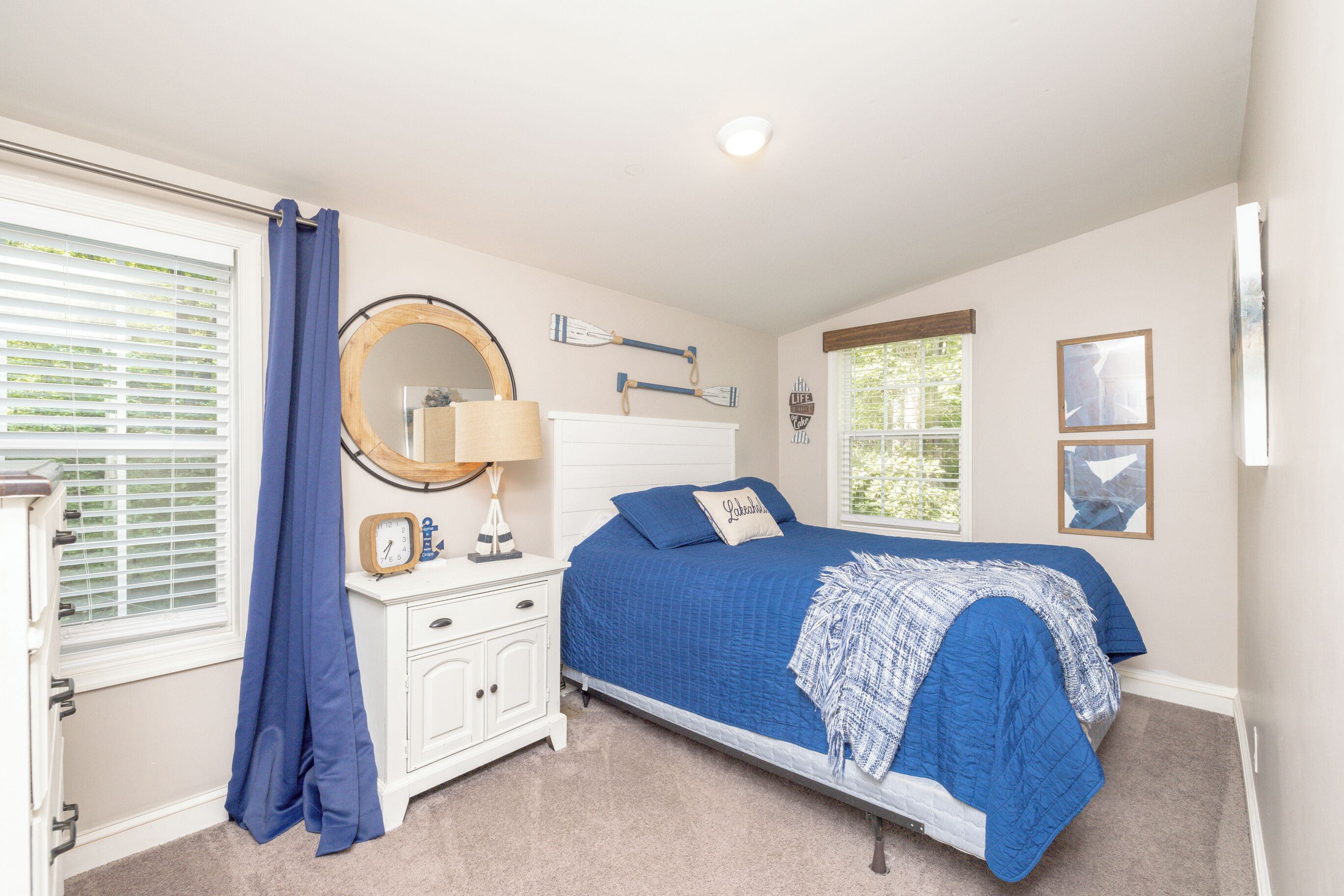 2 habitaciones, tabla de planchar con plancha y wifi gratis 