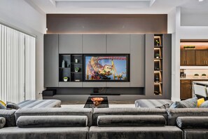 TV - Modern Villa with Games Room at Reunion (Kissimmee)