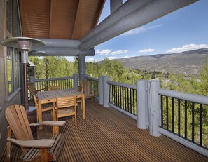 Luxury Condo | Terrace/patio