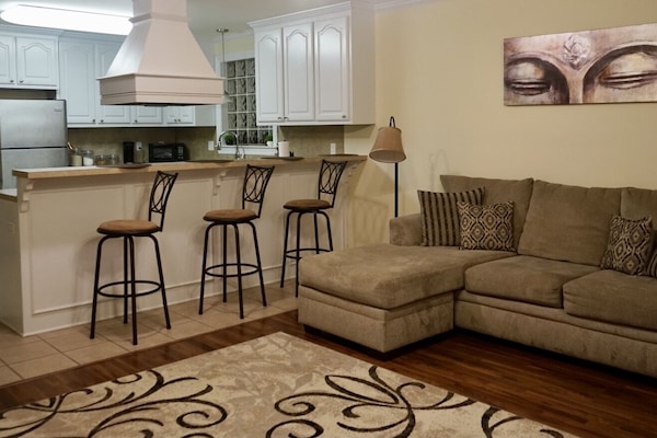 Open floor plan Living Room w/ Spacious Kitchen