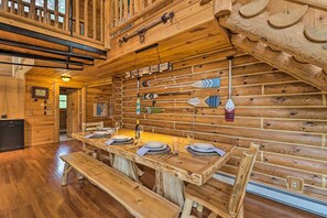 Dining - Near Winter Sports: Rapid City Group Retreat (Rapid City)