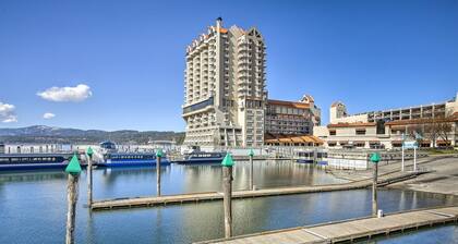 CDA home walking distance to beaches, parks, library and downtown boutiques