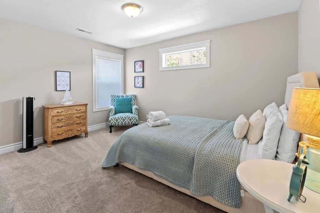 3 bedrooms, iron/ironing board, travel cot, free WiFi