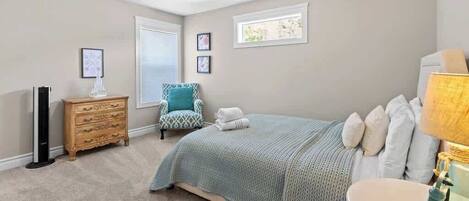 3 bedrooms, iron/ironing board, travel cot, free WiFi