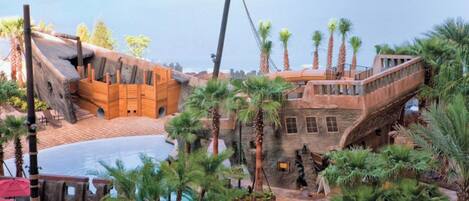 حمّام سباحة خارجي