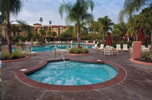 Outdoor pool - Perfect Disney Getaway! 2 Bedroom Deluxe at Bonnet Creek (Lake Buena Vista)