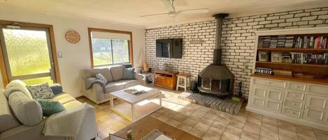 TV, fireplace, DVD player, stereo