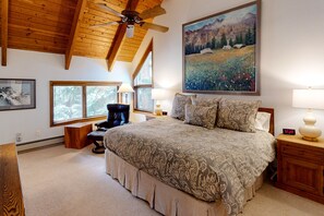 4 makuuhuonetta, silitysrauta/-lauta, internet, vuodevaatteet