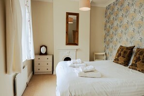 2 bedrooms, iron/ironing board, travel crib, free WiFi