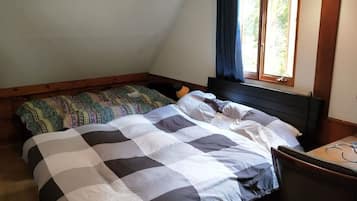 Casa, 3 habitaciones | 3 habitaciones, escritorio, wifi gratis y ropa de cama