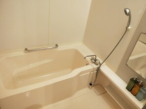 3 Bed Room House, Non Smoking | Bathroom | Separate tub and shower, free toiletries, hair dryer, slippers - Loghouse kizuki (Tsuru)