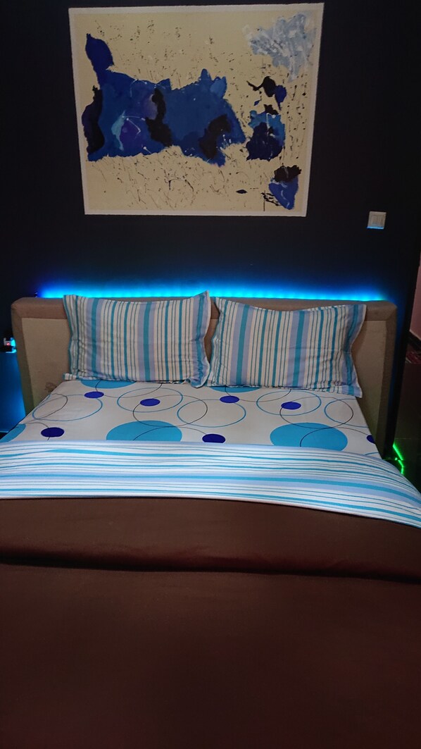 1 chambre, fer et planche Ă repasser, Wi-Fi gratuit