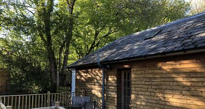 Idyllic Location, Stunning Views, Relax & Refresh in Peace & Comfort