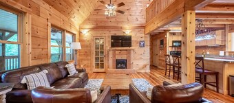 Amazing log cabin,12 min to Arrington Vineyards, 28 min to Nashville downtown.