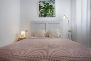 2 Schlafzimmer, Bügeleisen/Bügelbrett, kostenloses WLAN, Bettwäsche