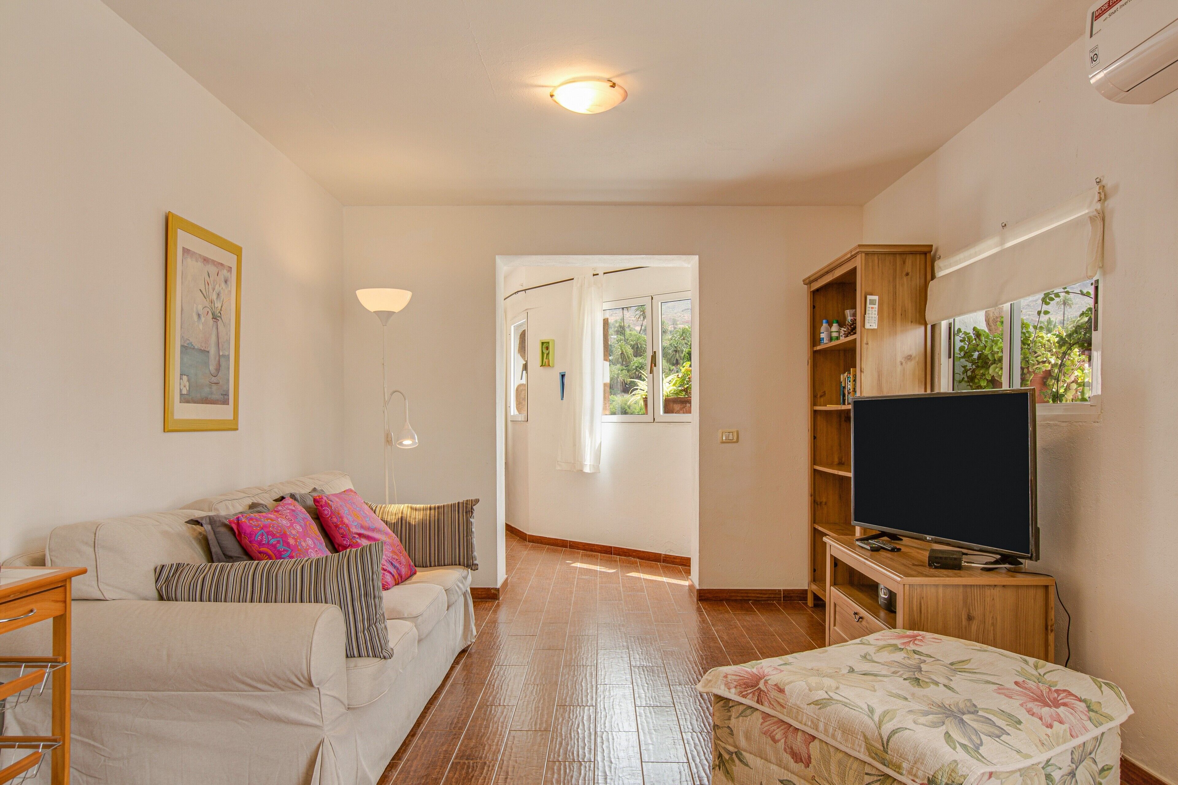 TV, lettore DVD, impianto stereo