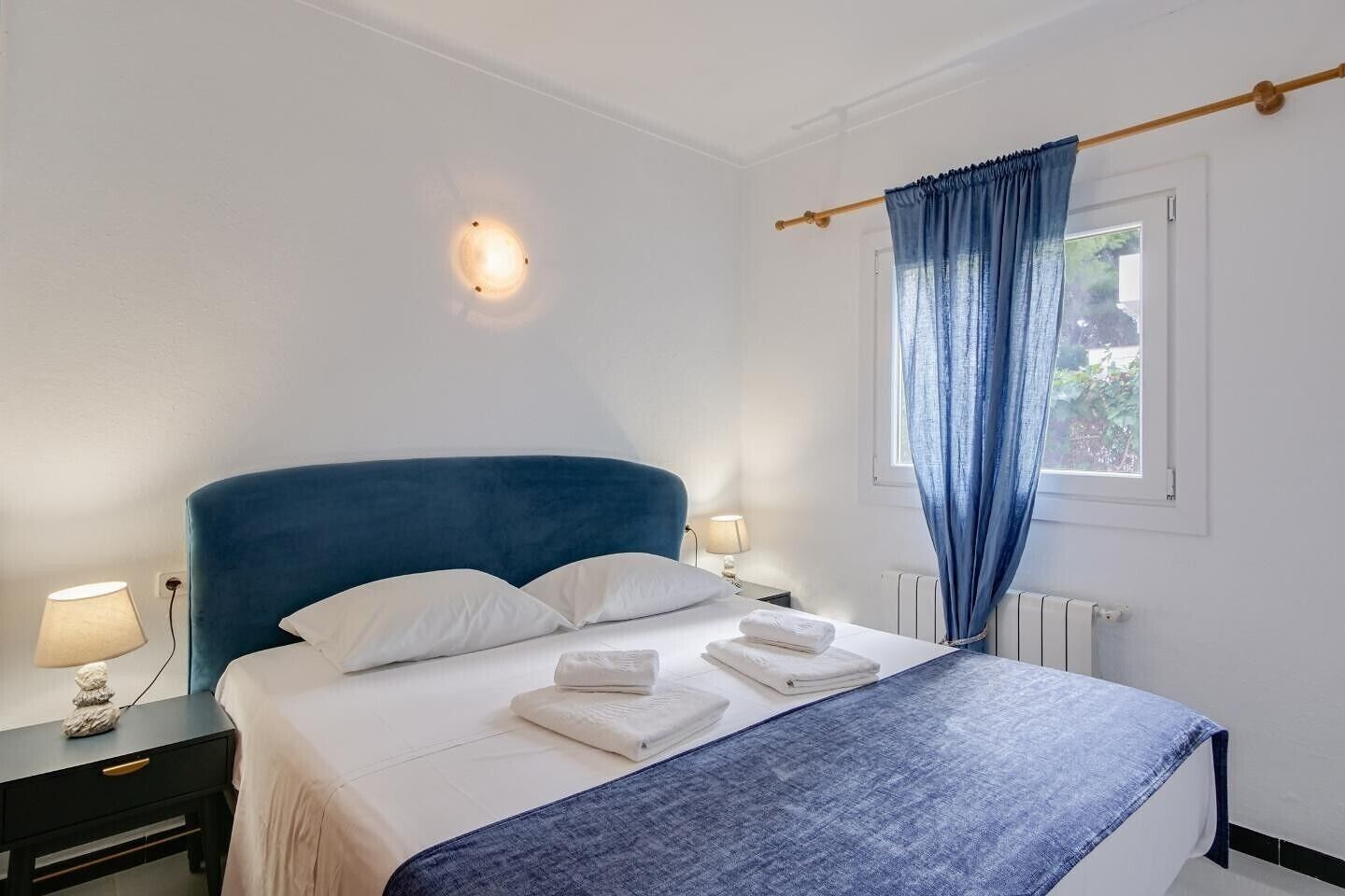 2 dormitoris, planxa i posts de planxar, wifi gratuïta i roba de llit 