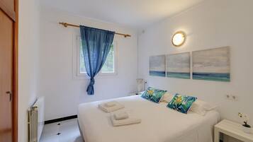 2 habitaciones, tabla de planchar con plancha y wifi gratis