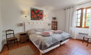 4 Schlafzimmer, Bügeleisen/Bügelbrett, Bettwäsche