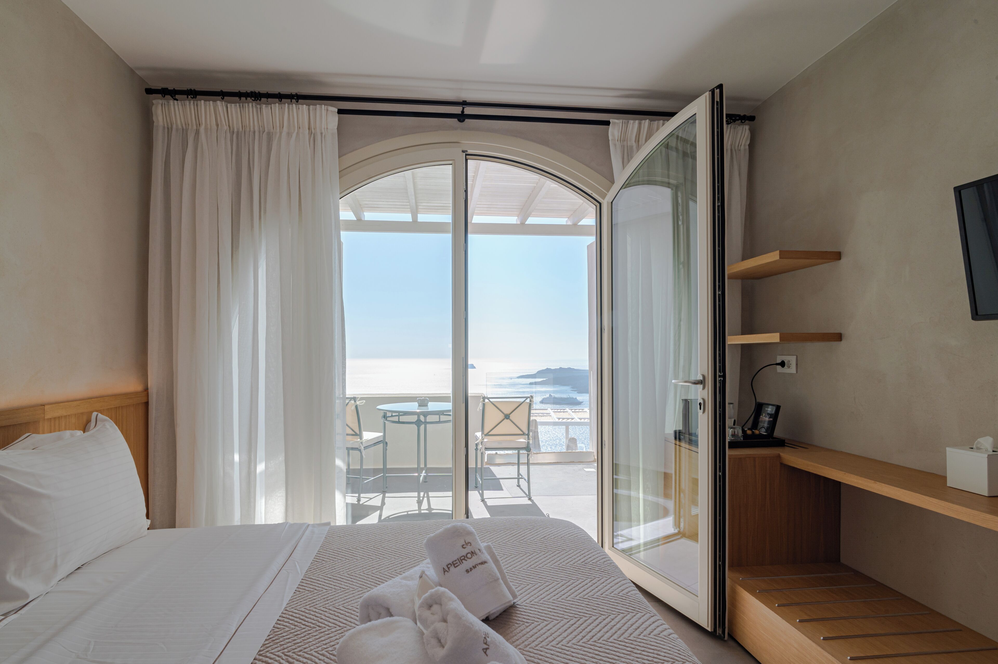 Inside Apeiron Blue Santorini - Sustainable Adults Only 14+ Santorini (image 6)
