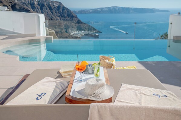 Infinity pool