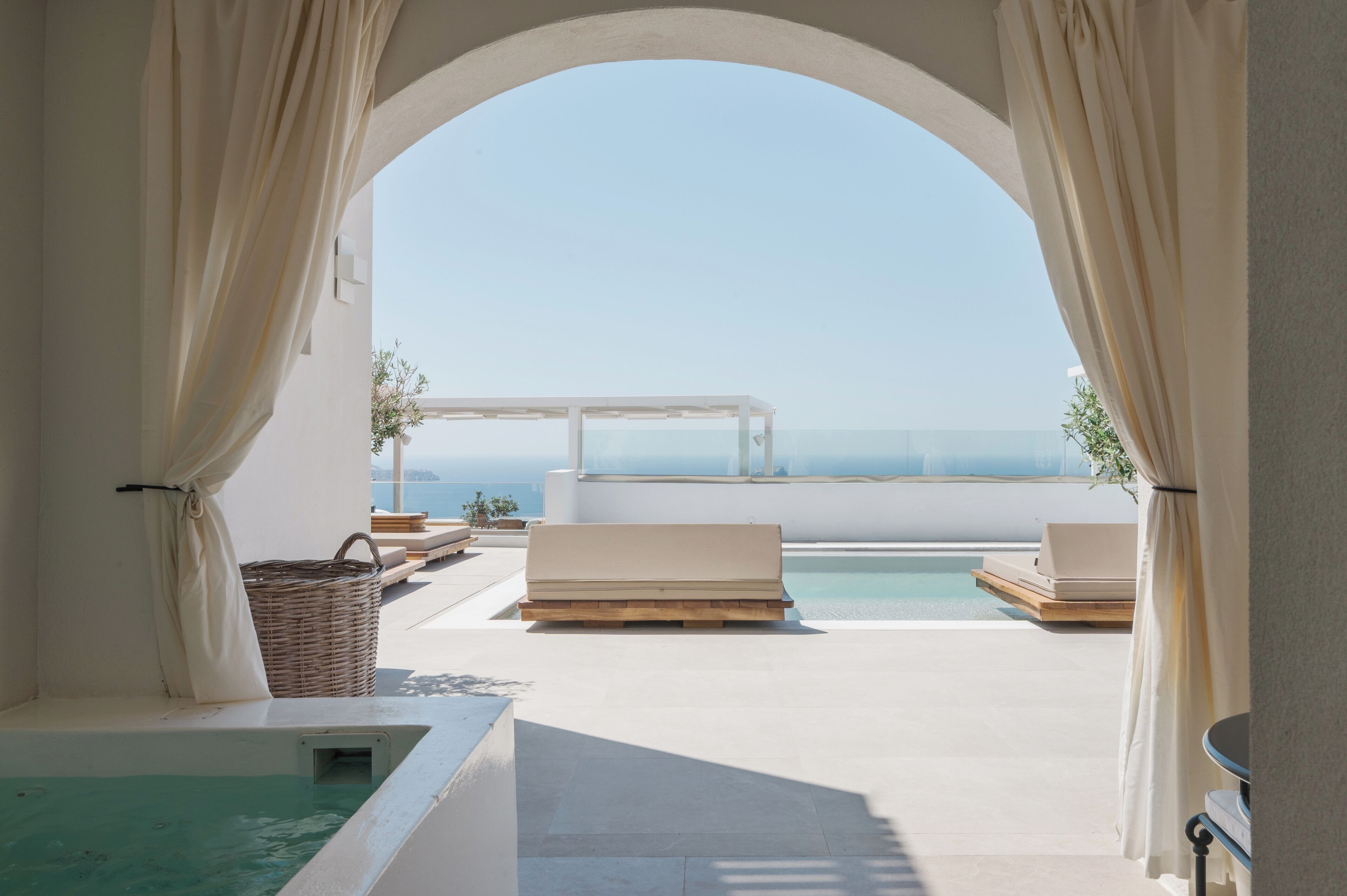 superior double with hot tub and caldera view | balcony view