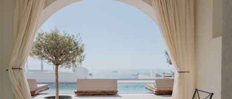 Superior Double with Hot Tub and Caldera View | Balcony view