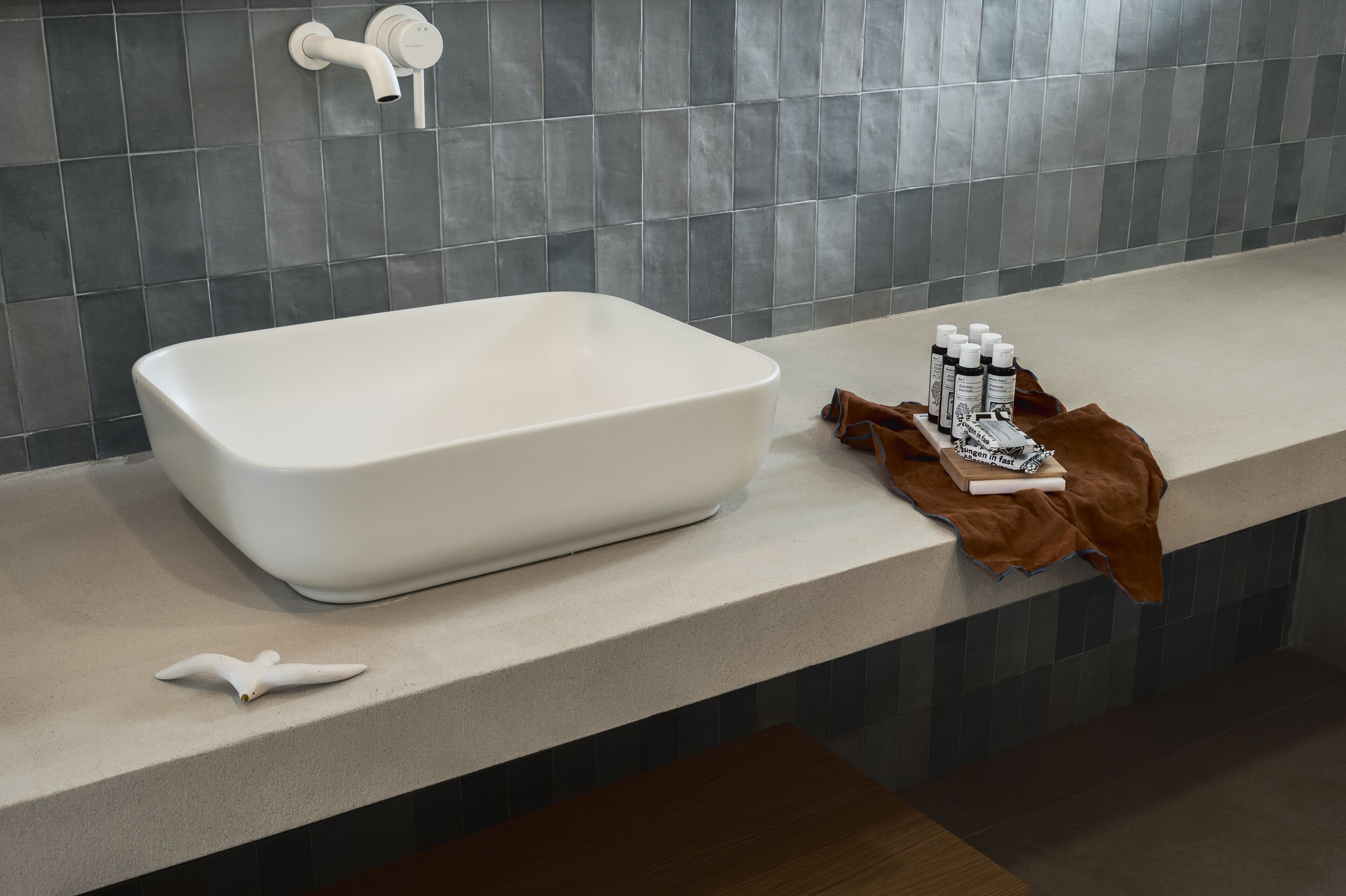 loft suite with hot tub and caldera view | bathroom | shower, rainfall showerhead, designer toiletries, hair dryer