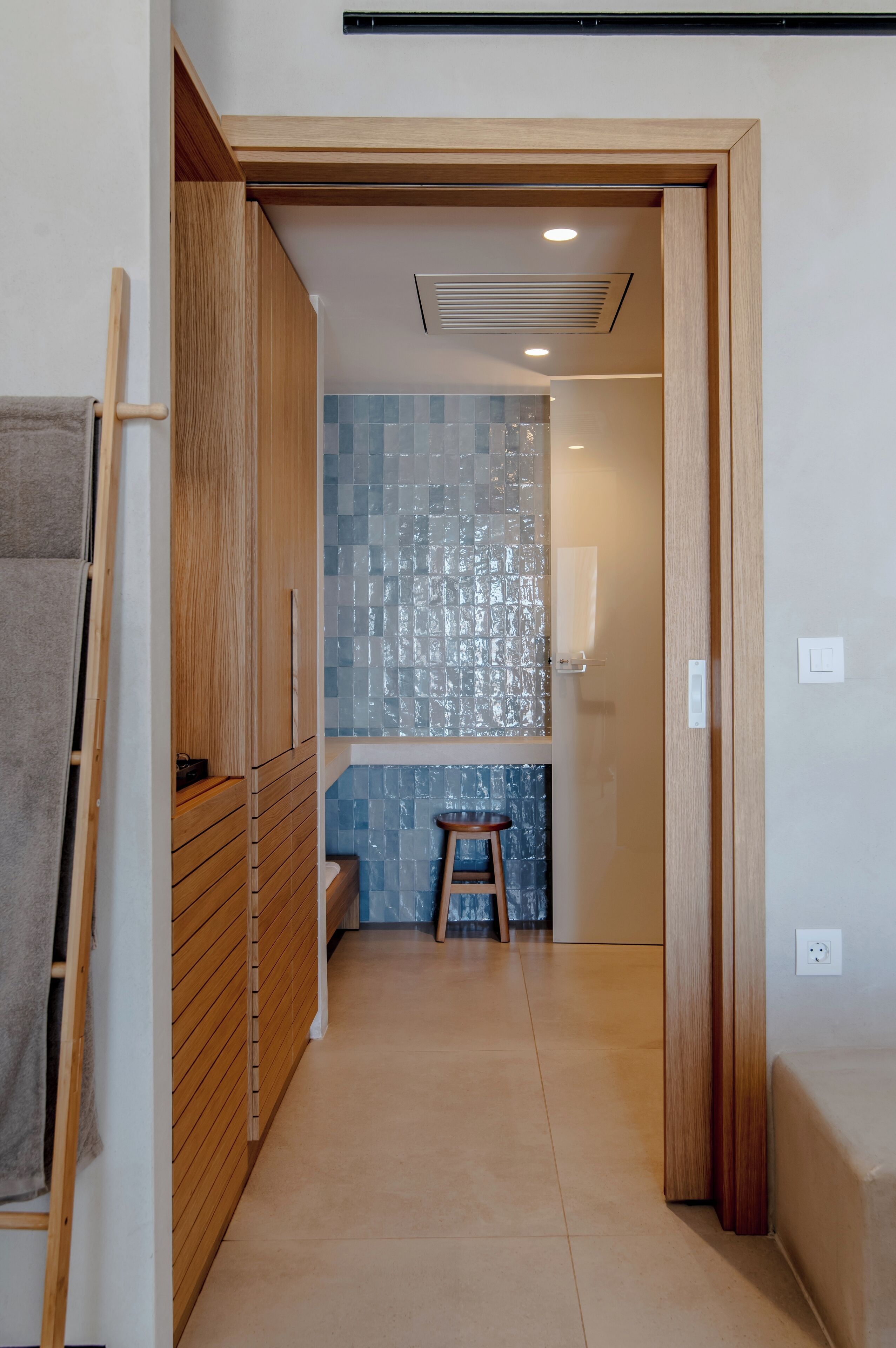 superior double with hot tub and caldera view | bathroom | shower, rainfall showerhead, designer toiletries, hair dryer