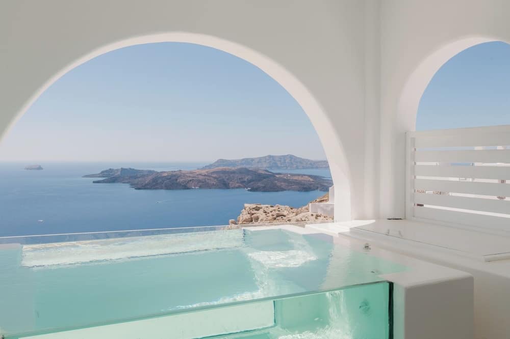 Apeiron Blue Santorini - Sustainable Adults Only 14+