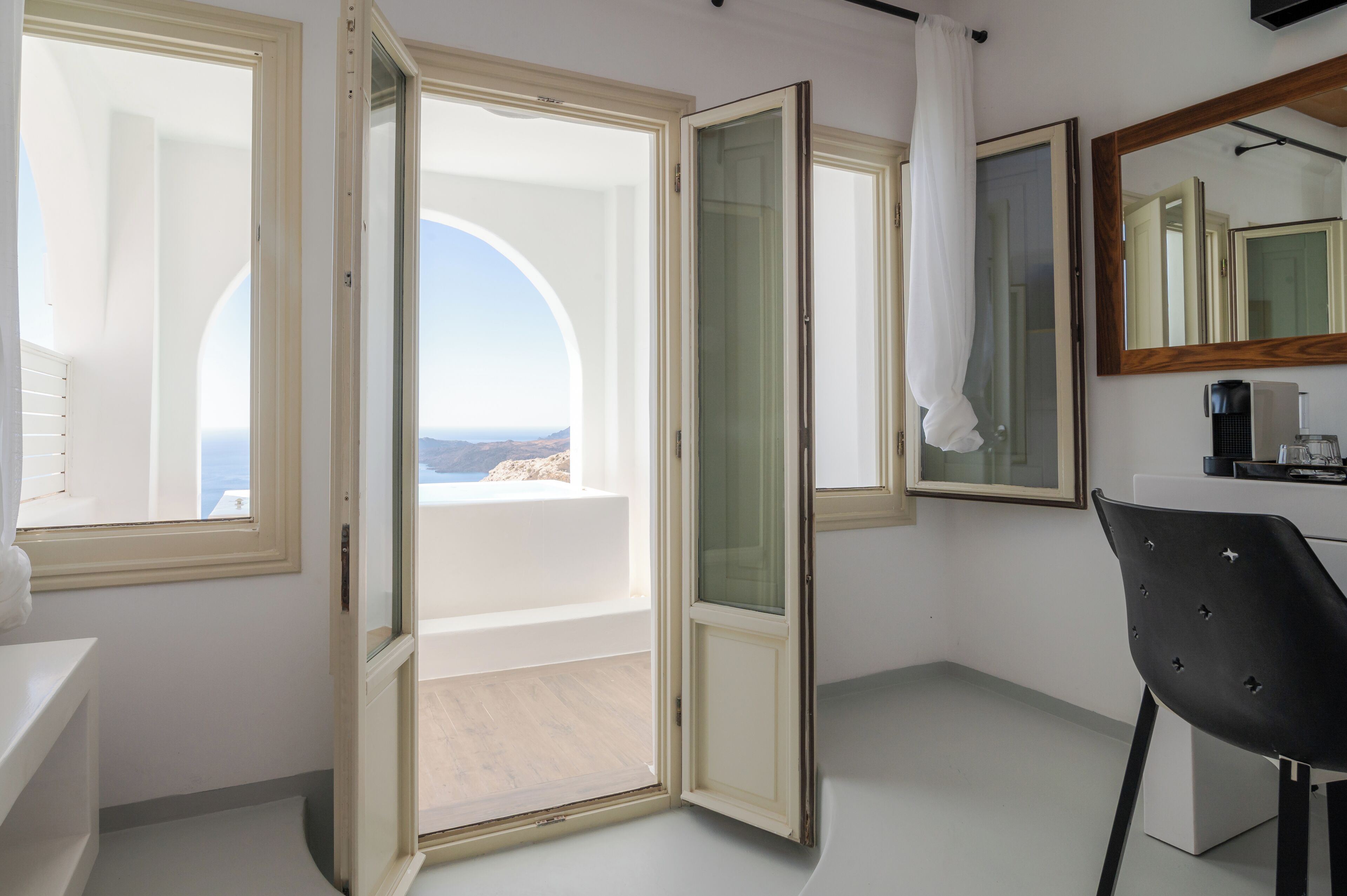 sunset suite with hot tub and caldera view | balcony view