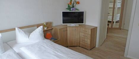 2 habitaciones, cuna de viaje, wifi y ropa de cama
