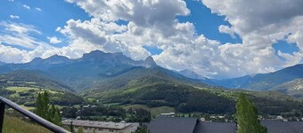 Mini T2 in Barcelonnette for 4 people with balcony and equipped kitchen