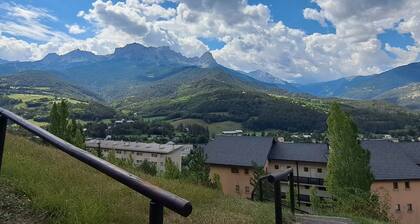 Mini T2 à Barcelonnette pour 4 personnes avec balcon et cuisine équipée
