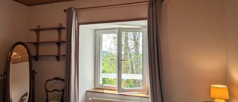3 chambres, Wi-Fi gratuit, draps fournis