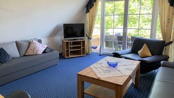 Fernseher, Stereoanlage