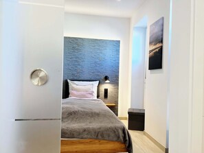 1 Schlafzimmer, Bügeleisen/Bügelbrett, Reisekinderbett, Internetzugang